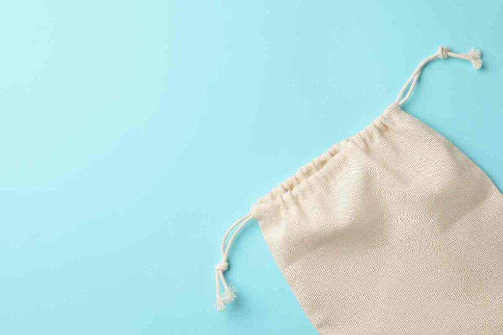 The Economic and Long-term Benefits of Eco-Friendly Drawstring Bags